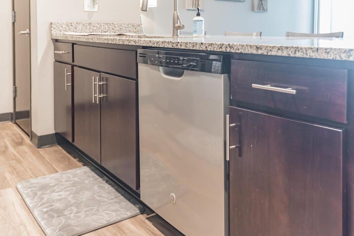 Spacious 2Br Suite Plus Patio Near Iowa State Ames Exterior foto